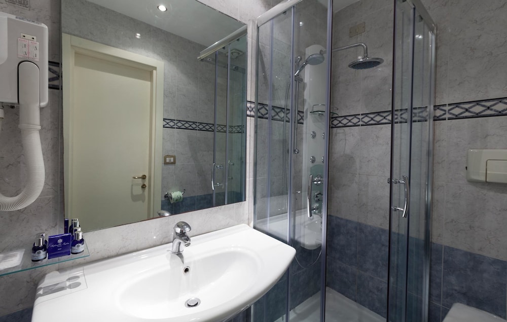 Standard Single Room photo 3