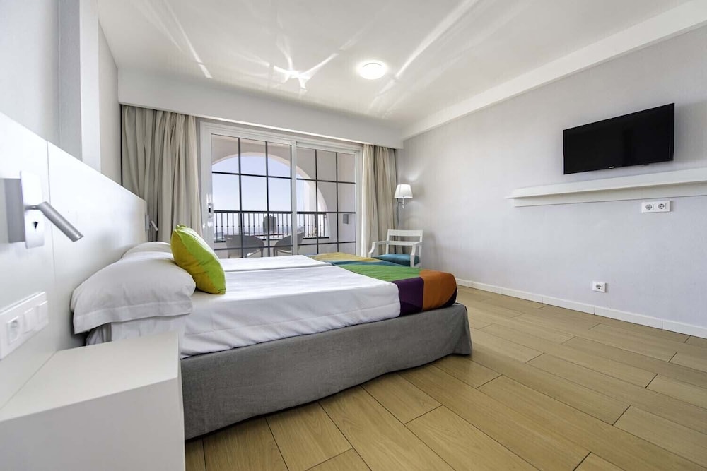 Premium Duplex, Annex Building (2 Adults + 2 Children)