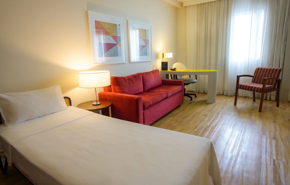 Luxury Suite, 1 King Bed, Non Smoking - Photo 6