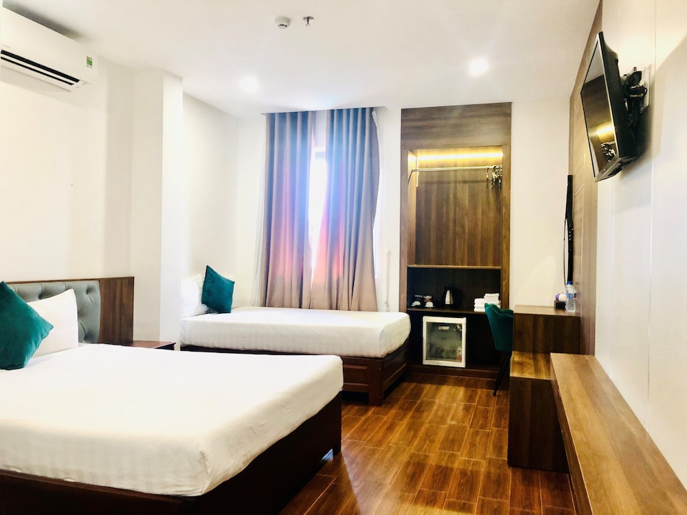 Deluxe Twin Room photo 3