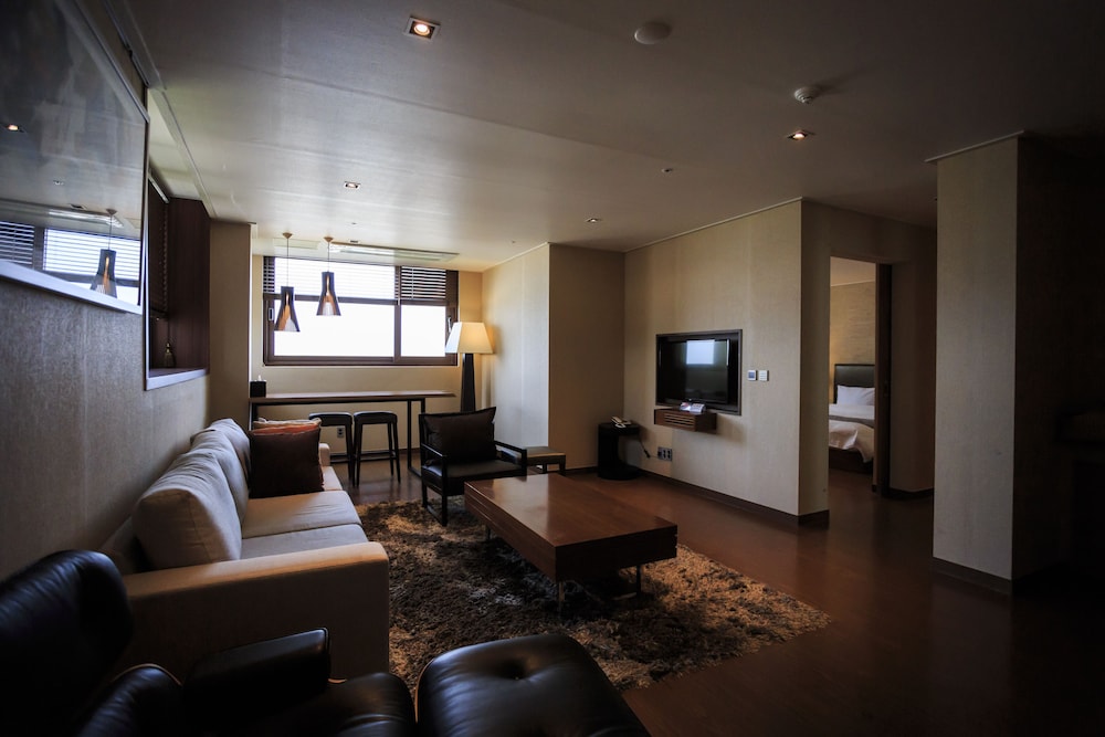 Family Suite photo 3