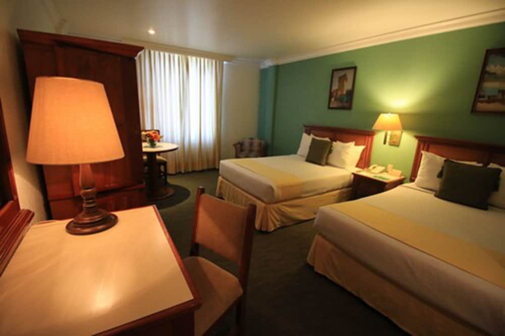 Deluxe Room, 2 Double Beds photo 1