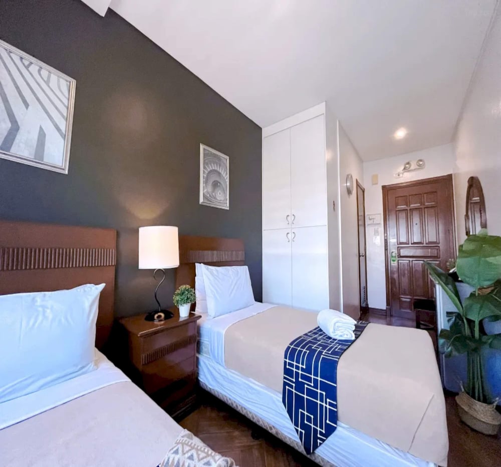 Deluxe Twin Room - Photo 7