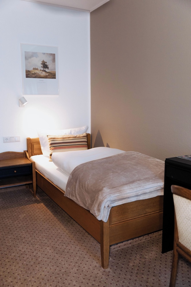 Single Room photo 3