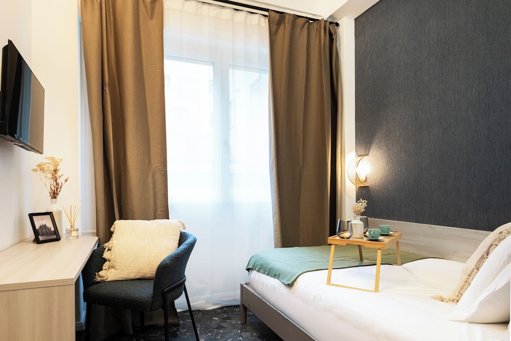 Classic Single Room, 1 Large Twin Bed, Private Bathroom