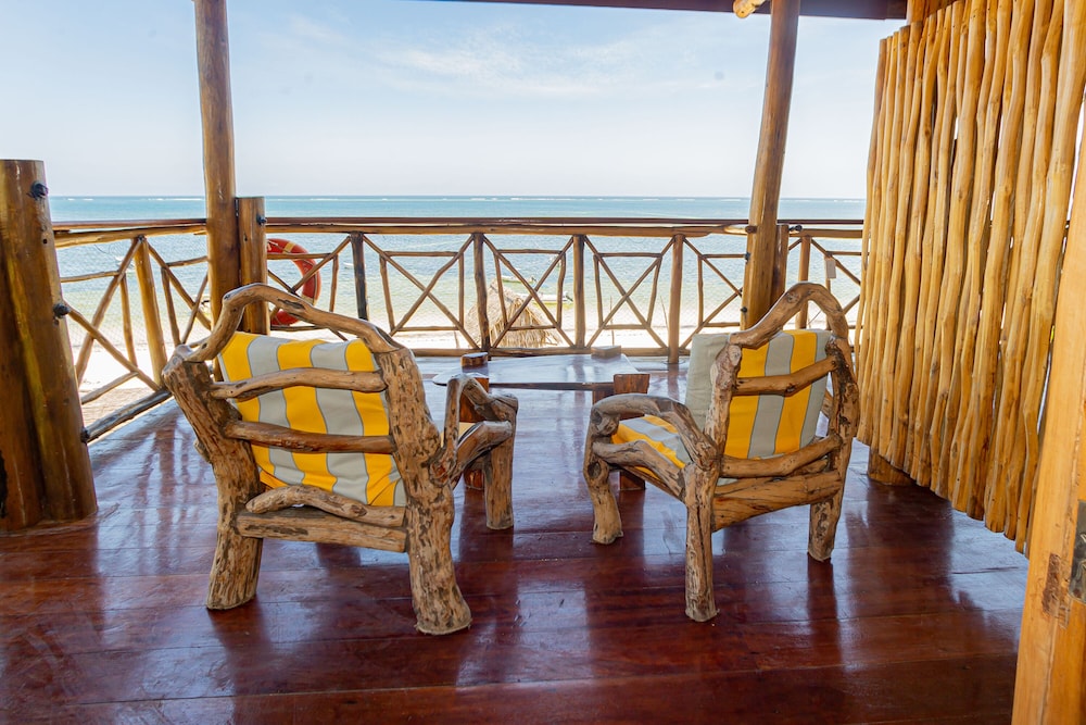 Ocean View Rooms photo 2