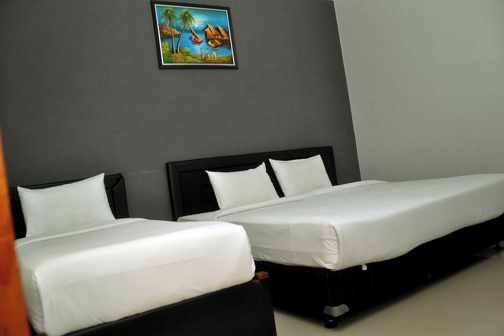 Family Triple Room, Pool View