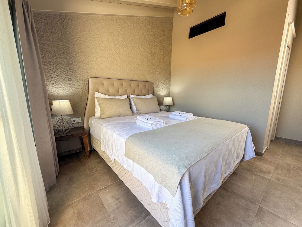 Deluxe Double Room, Balcony