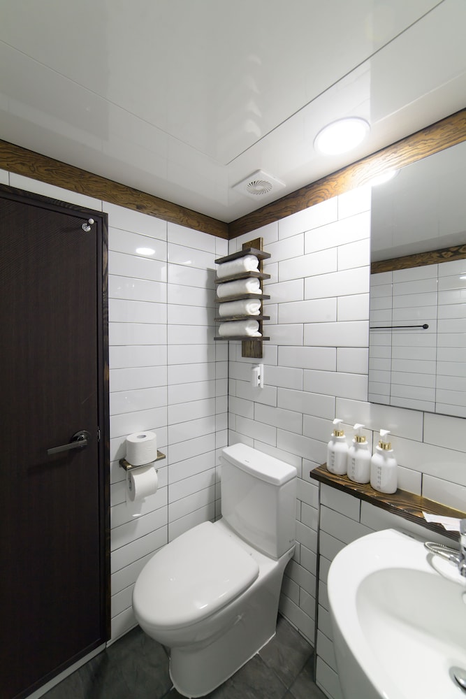 Double Room - Photo 6