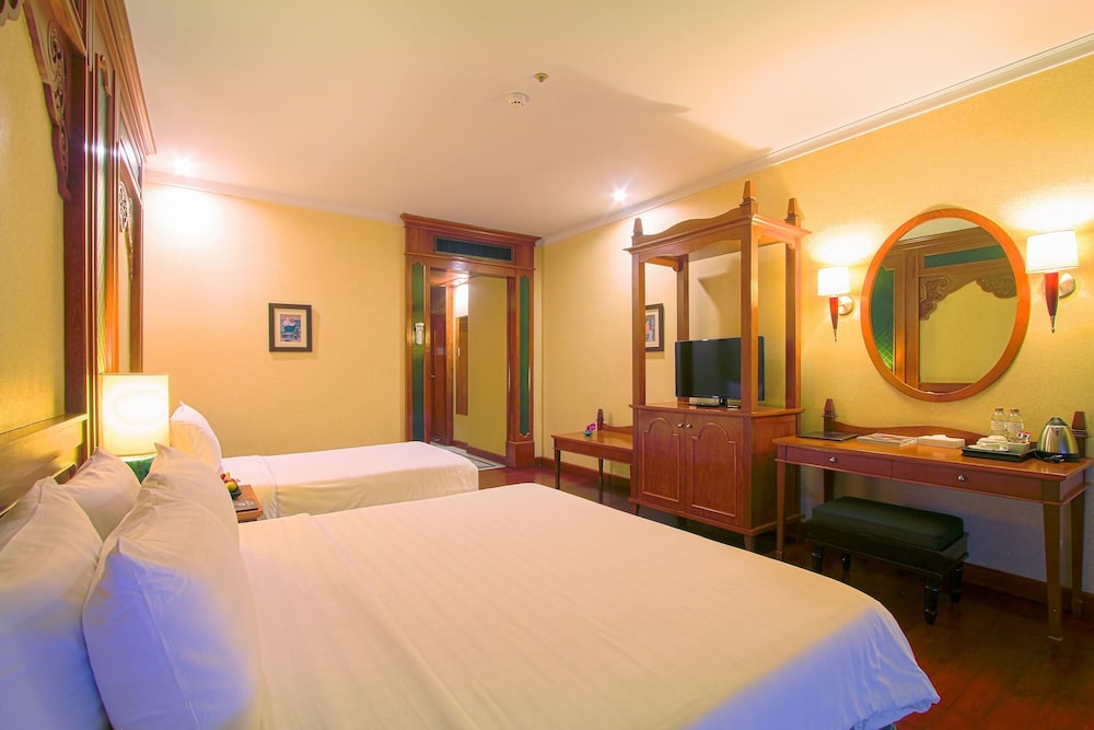 Superior Room, City View