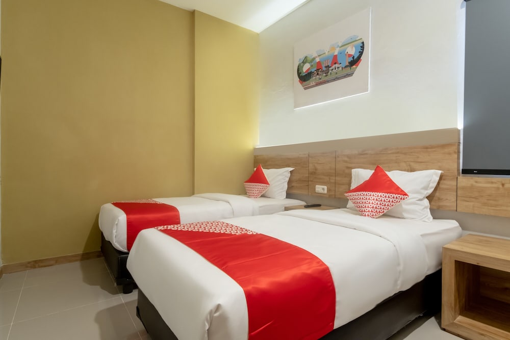 Standard Twin Room - Photo 1