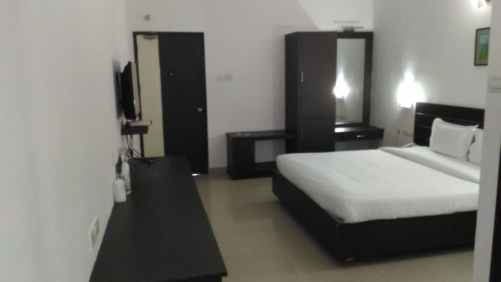 Deluxe Room, City View photo 2