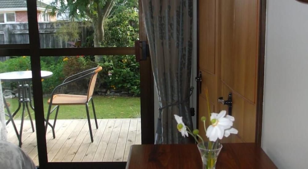 Wisteria Room photo 2