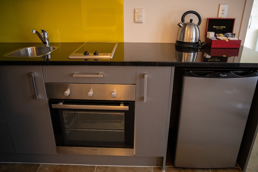 One Bedroom - Photo 5