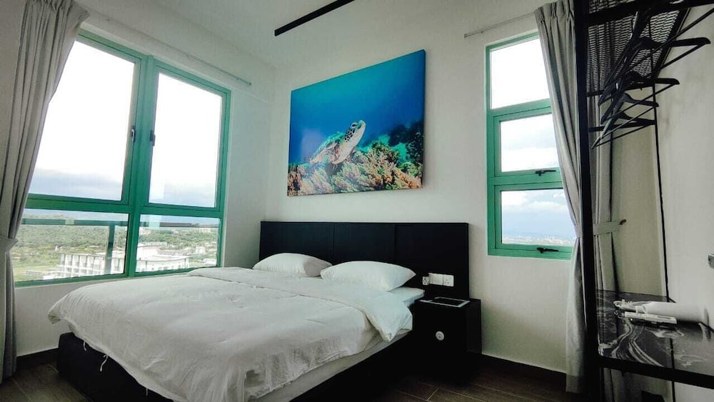 Deluxe Suite, Multiple Beds, Balcony, Sea View
