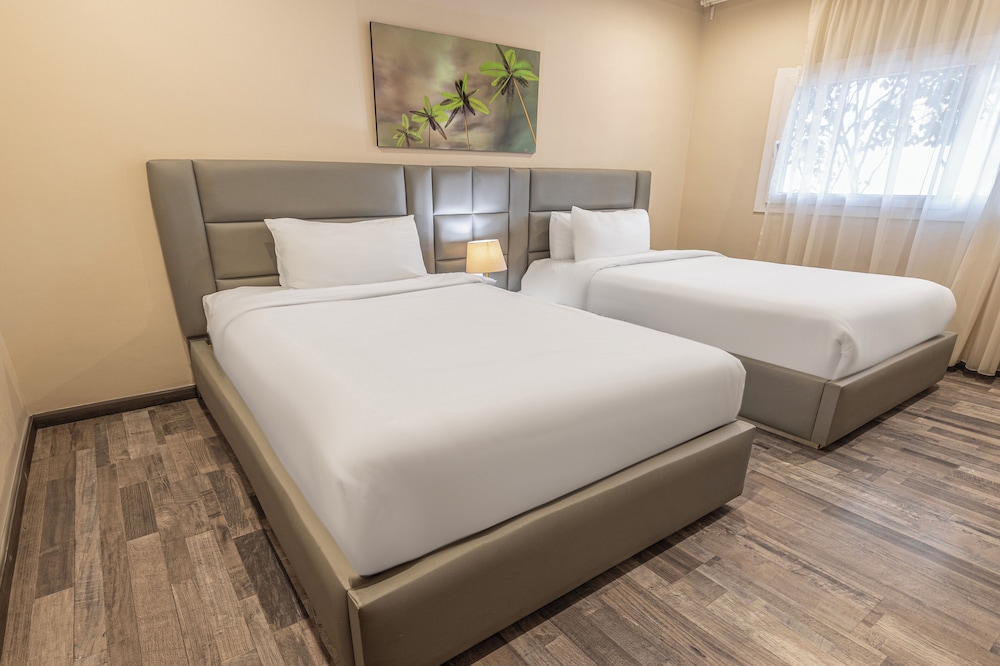 Luxury Suite, 2 Bedrooms, City View