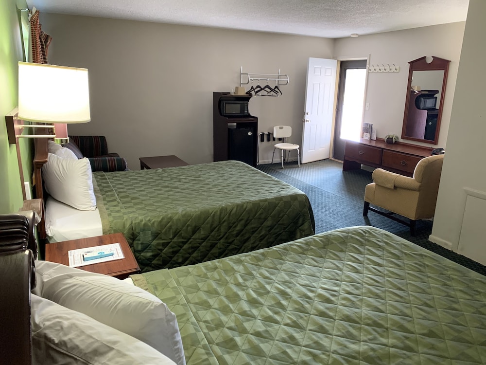 Deluxe Room, 2 Double Beds photo 3