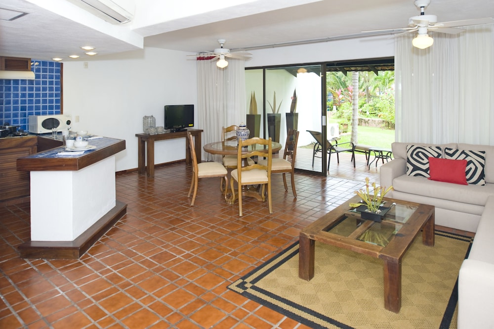 1 Bedroom Villa - Photo 6