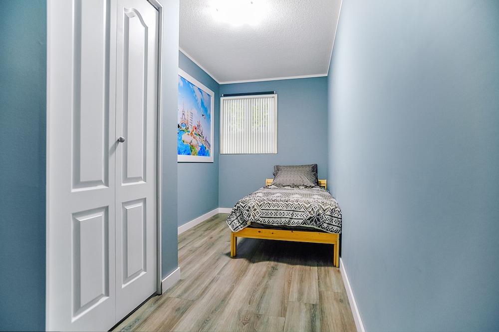 Luxury Townhome, Multiple Beds, Non Smoking photo 2