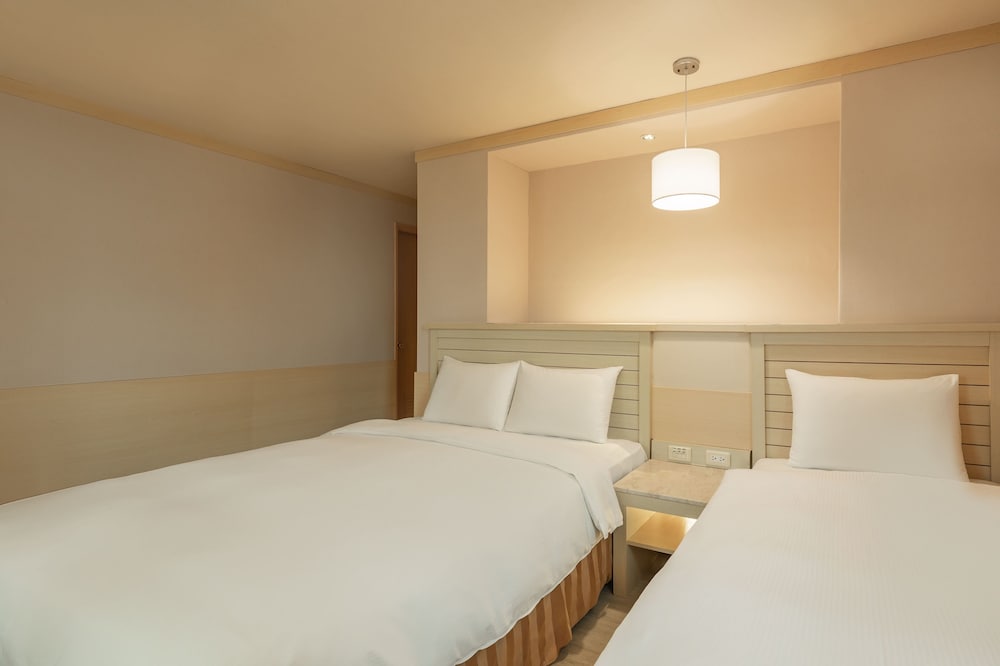 Deluxe Triple Room photo 2