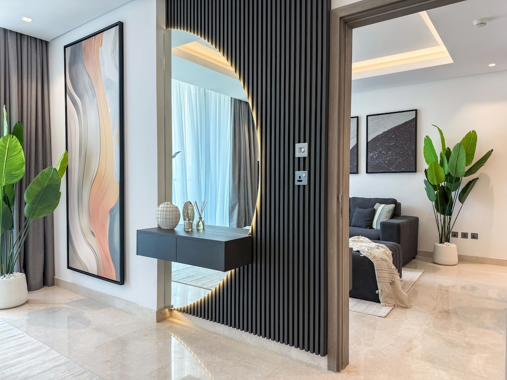 Luxury Apartment, City View, Tower photo 3