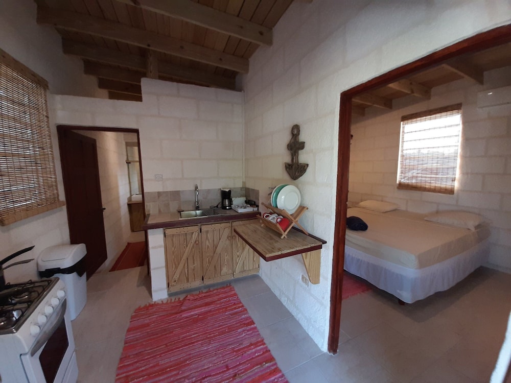 Comfort Cottage, 1 King Bed, Ocean View photo 2