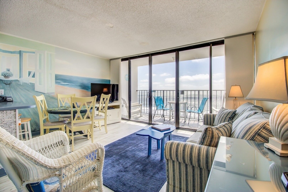Condo, 1 Bedroom photo 1