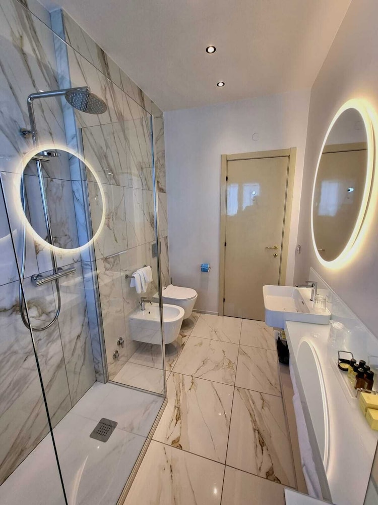 Panoramic Triple Room - Photo 6