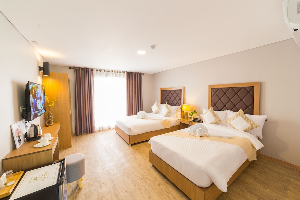 Deluxe with Pool Access ( 2 Beds) photo 1