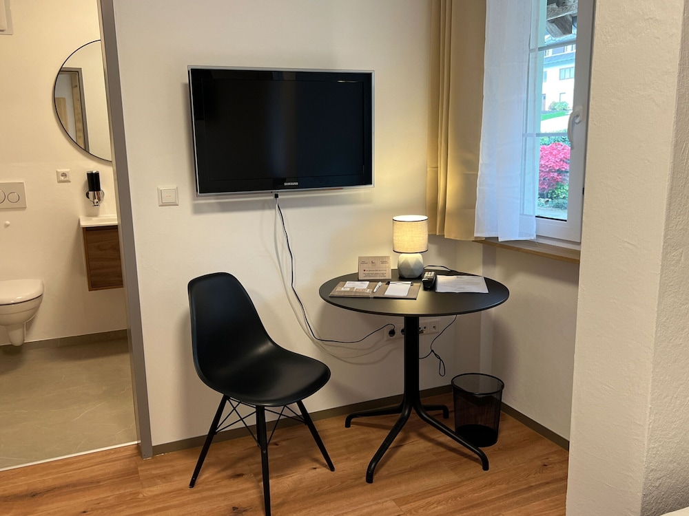 Standard Single Room, Private Bathroom (Einzelzimmer Komfort) photo 3