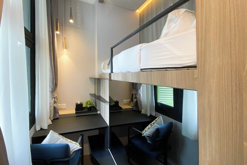 Cabin S, Window, Private Bathroom