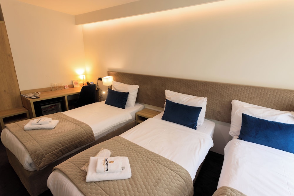 Basic Triple Room photo 1