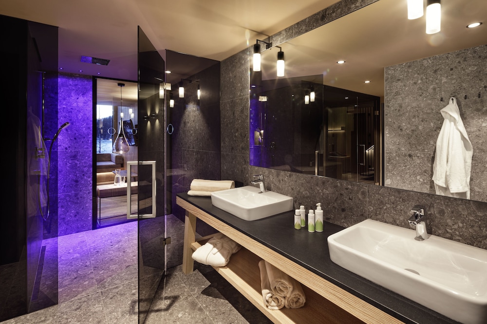 Penthouse Suite Deluxe photo 3
