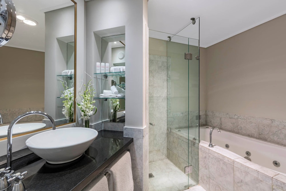Paradox Studio Spa Suite - Photo 3