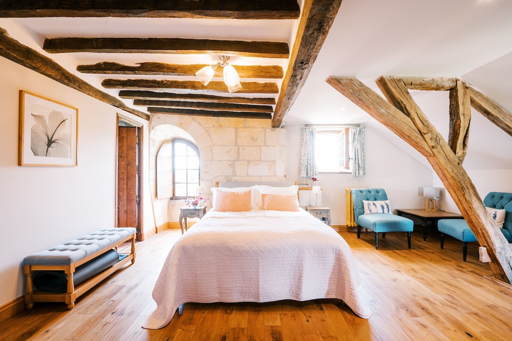 Superior Double Room, Ensuite, Pool View photo 1