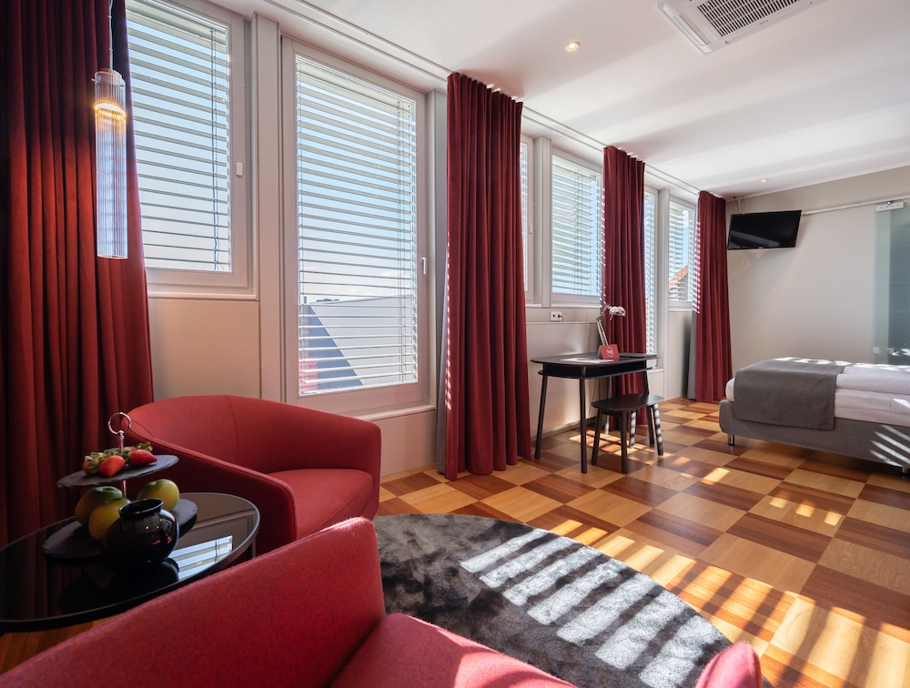 Junior Suite - Photo 8