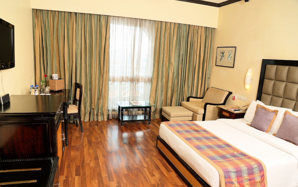 Superior Room, 1 Queen Bed - Photo 2