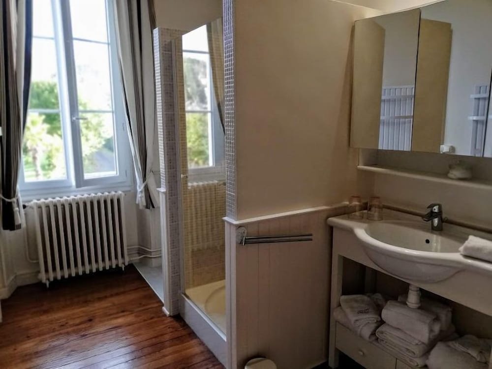 Comfort Double Room, Non Smoking (Chambre Beltza) photo 2