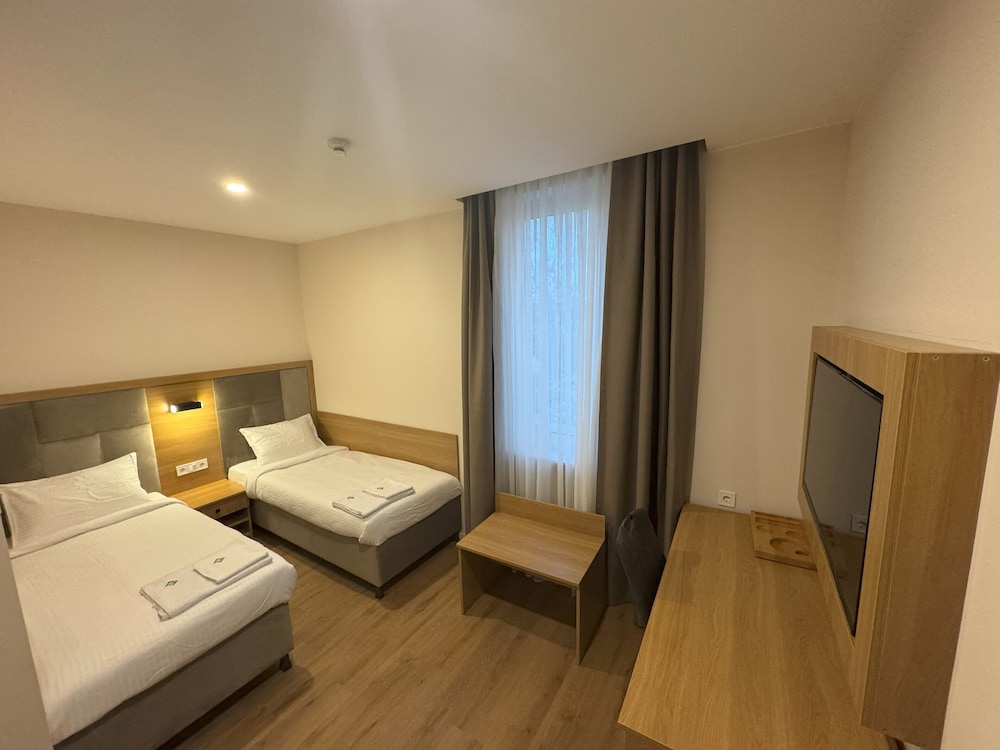 Basic Twin Room