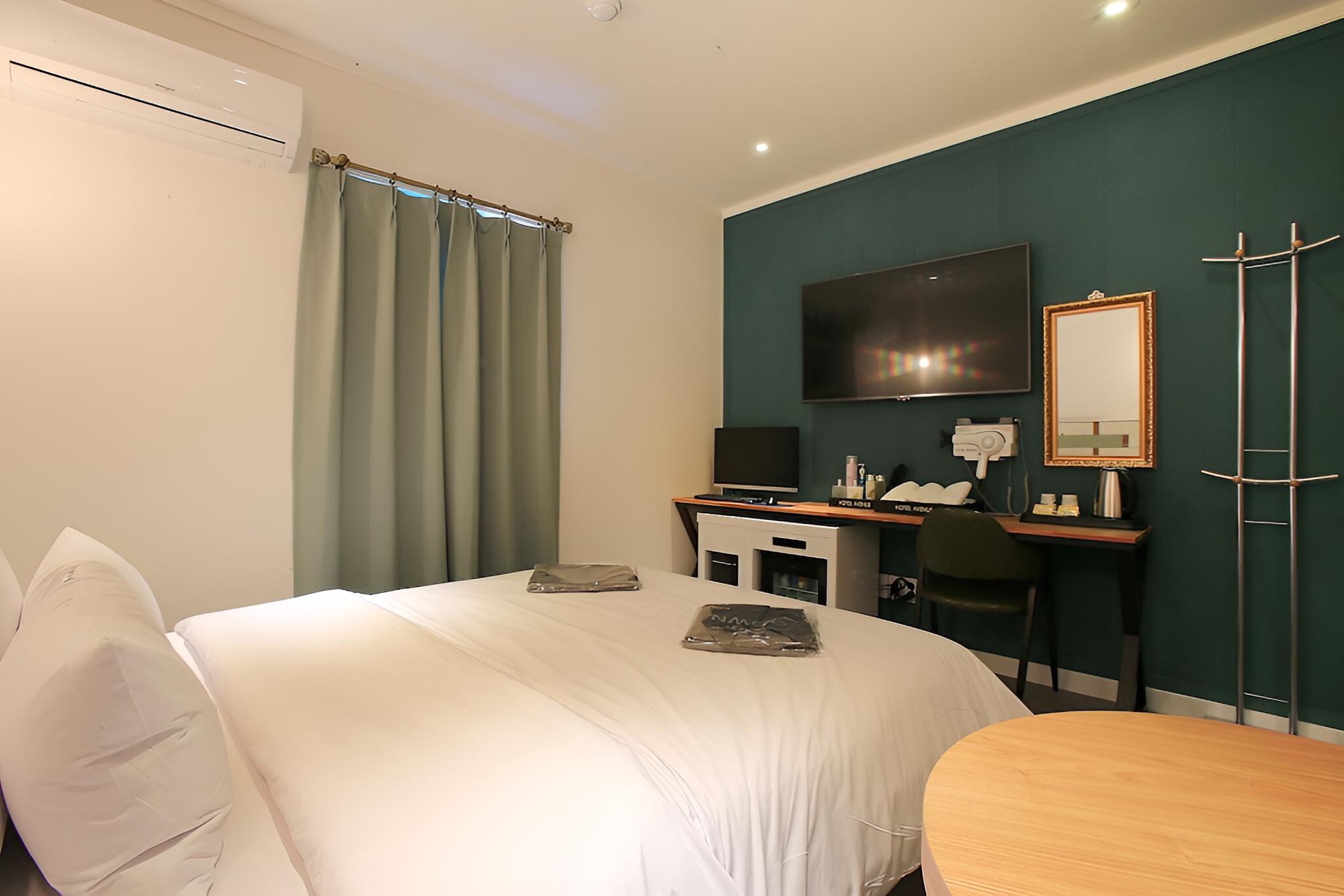 Room (Standard (Room Type Run of House Netf) - Photo 4