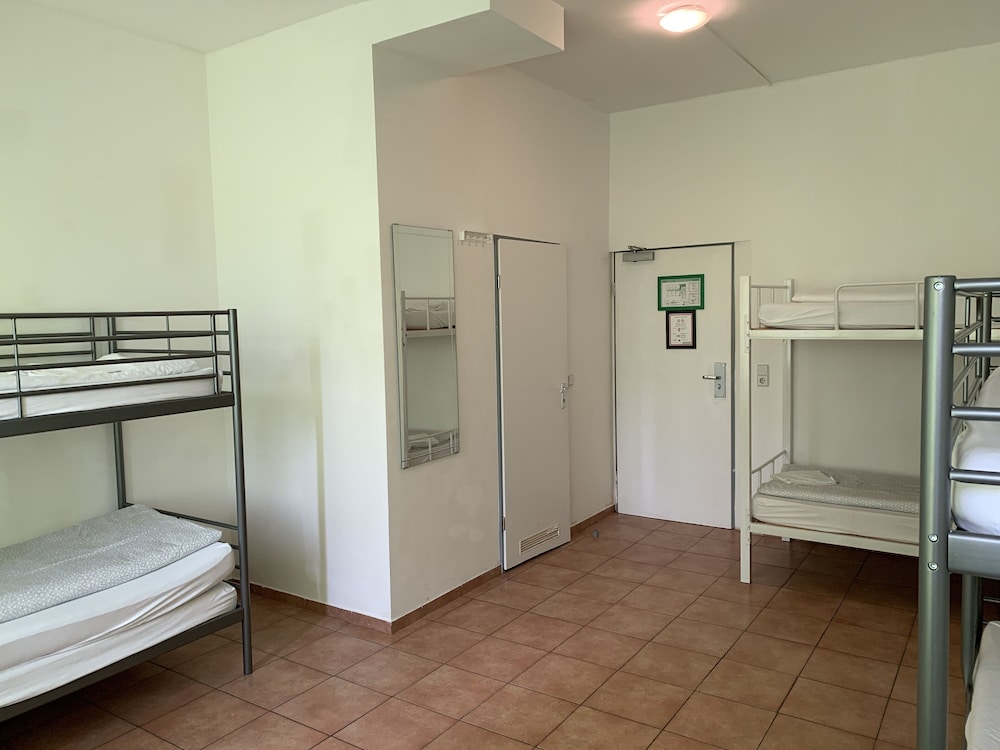 Shared Dormitory, Men only, Non Smoking, Garden View (10 Beds) photo 2