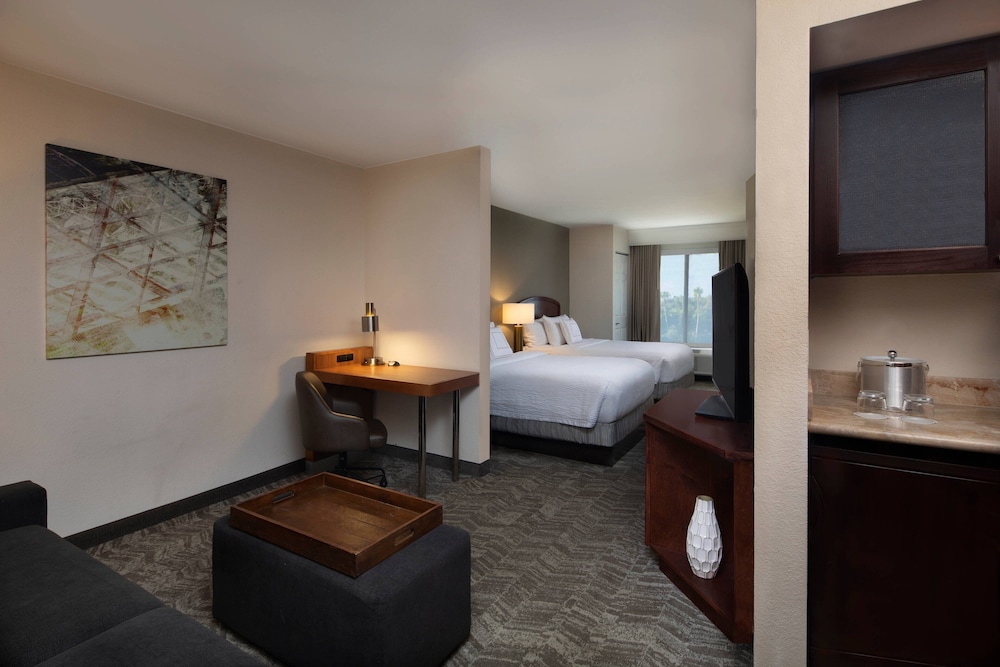 Studio Suite, Multiple Beds