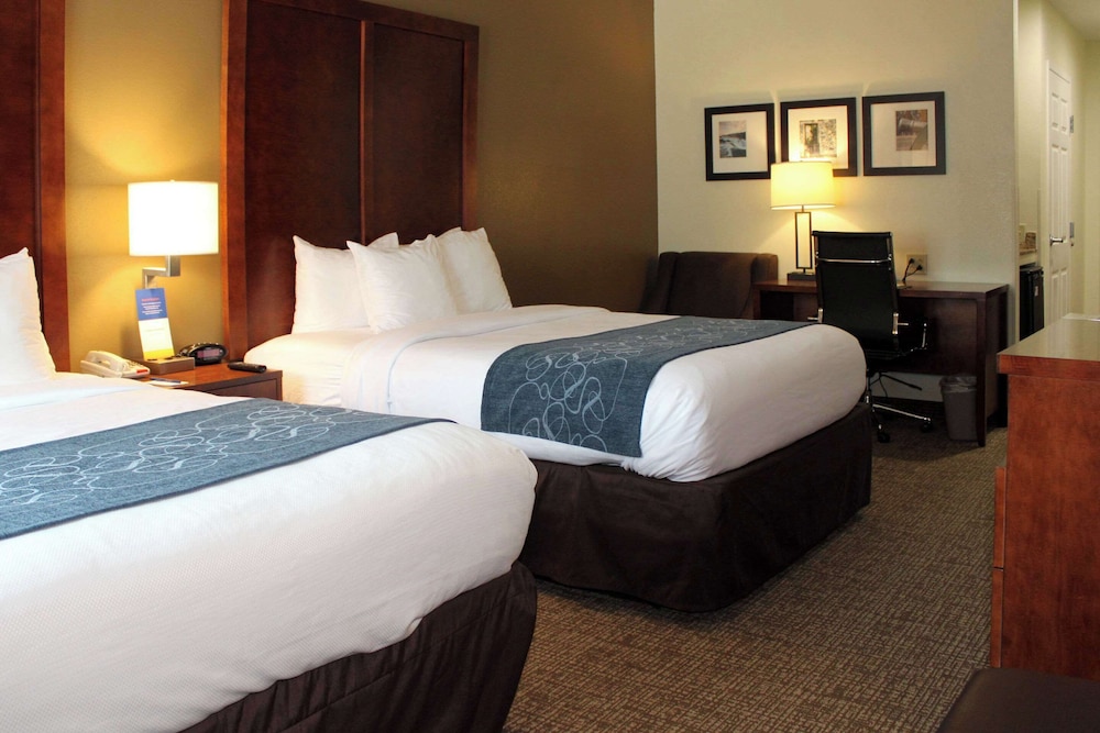 Suite, 2 Queen Beds, Accessible, Non Smoking
