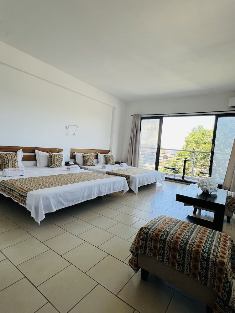 Family Room, Multiple Beds, Beach View photo 2