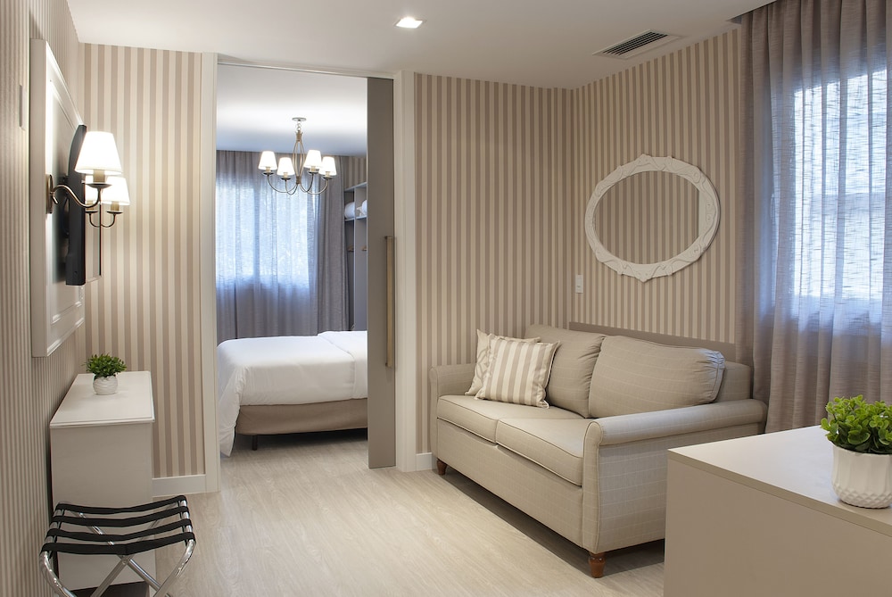 Classic Double Room - Photo 2