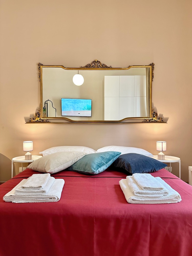 Deluxe Apartment, City View