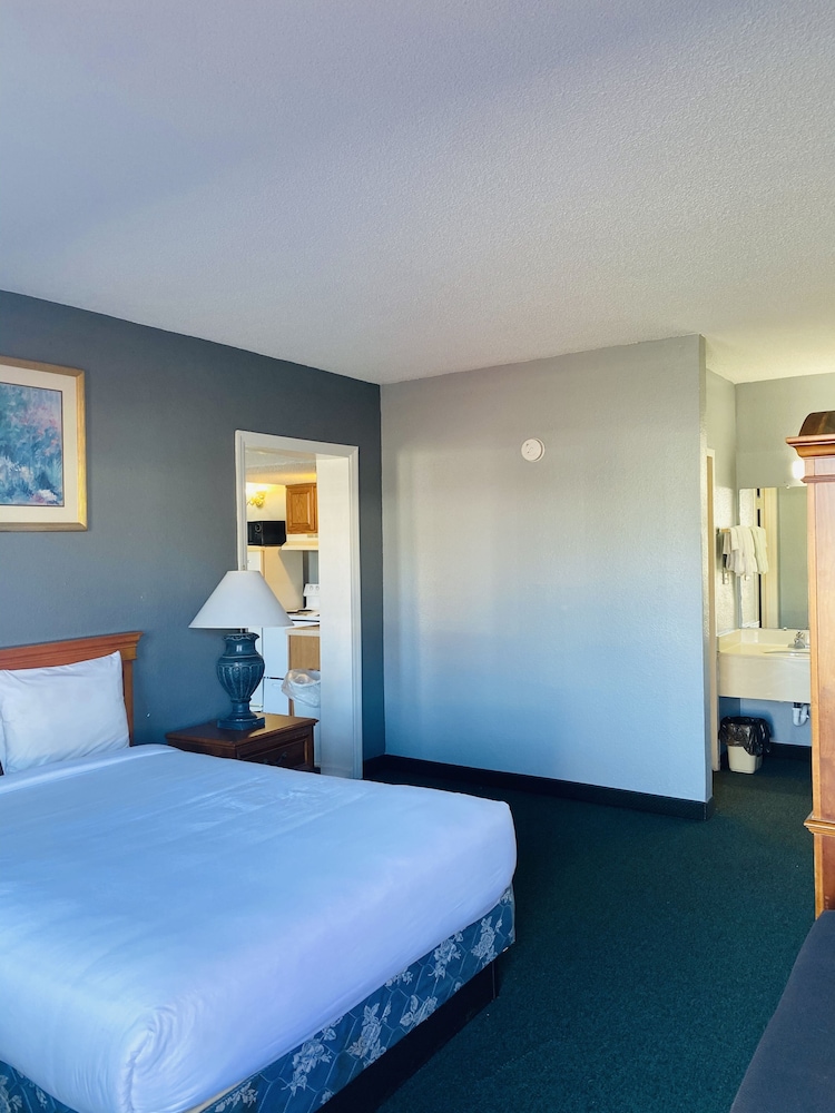 Junior Suite, 1 Bedroom, Non Smoking photo 2