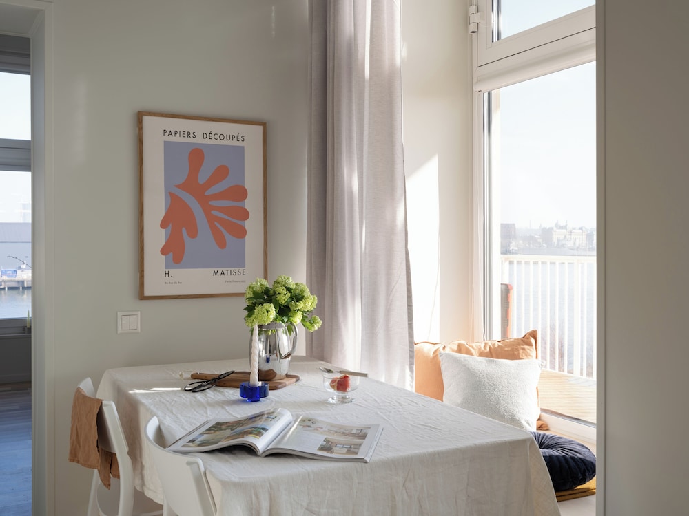 Family studio with sea view