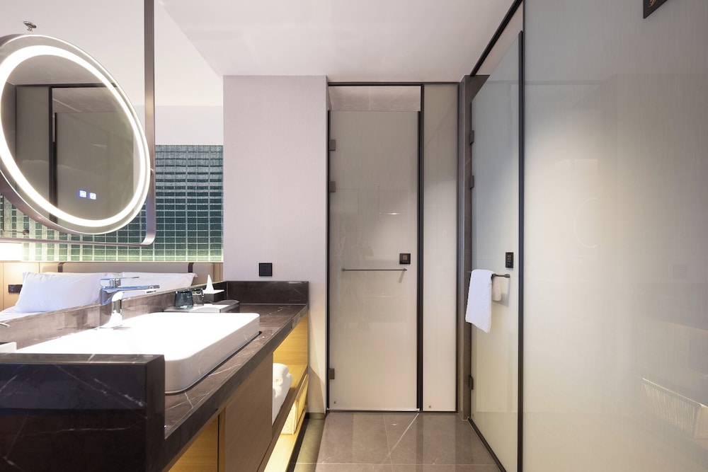 Standard Twin Room, City View