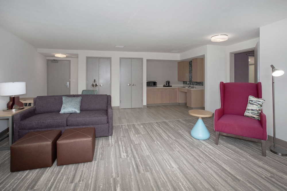 Room, 1 Bedroom, Accessible (Hearing, Roll-in Shower) photo 3